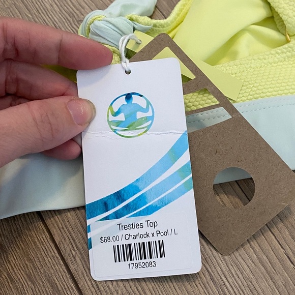 Levitate Bikini NWT Set Light Yellow and Blue Trestles Top and Bottom Size Large - Picture 5 of 7